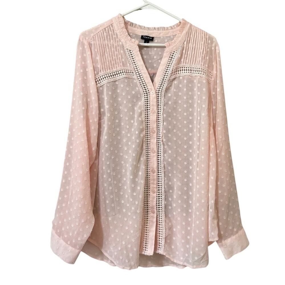 Torrid Women Size 2 Button Down Sheer Long Sleeve Blouse Polyester Embroidered